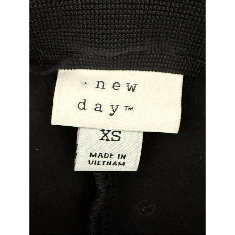 A New day black faux leather leggings XS - Picture 6 of 10